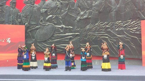 配资门户官方网 发布六大红色旅游新线路 “锦绣天府 安逸四川”红色旅游央地媒体联动采访启动